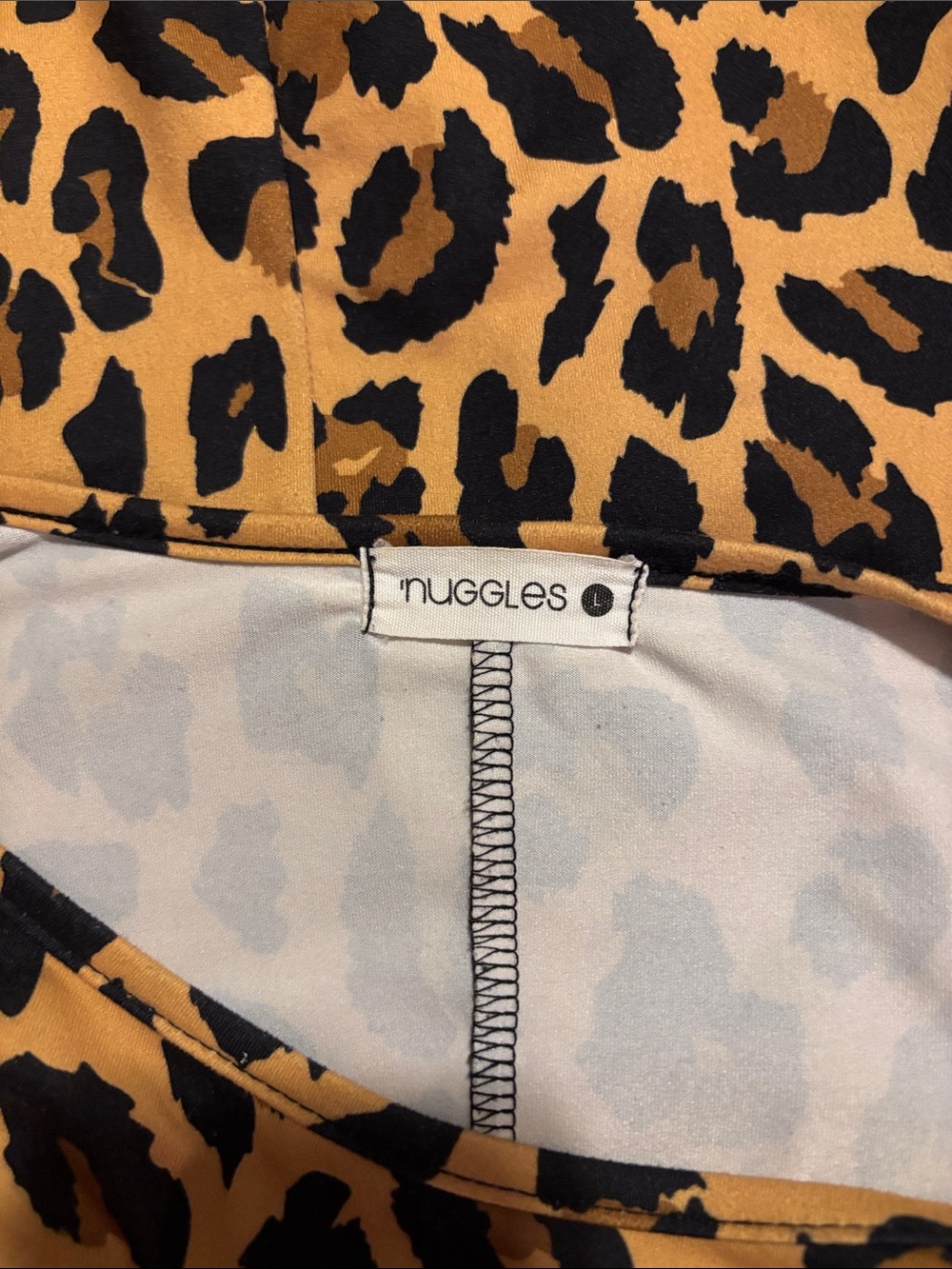 NUGGLES Leopard Print Tunic with Floral Contrast Sleeves - Picture 5 of 7